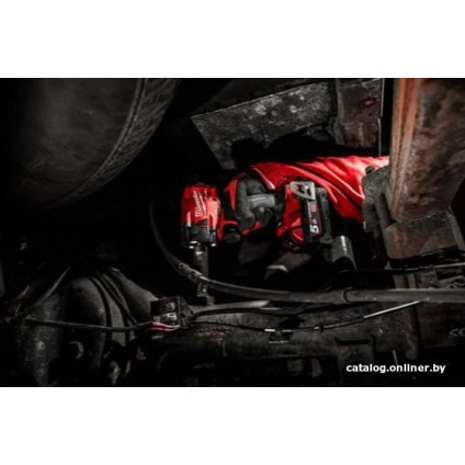 Гайковерт Milwaukee M18 FIW2F12-502X 4933478444 (с 2-мя АКБ, кейс)