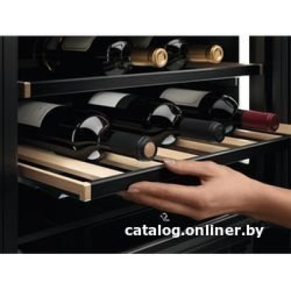 Винный шкаф AEG AWUS020B5B