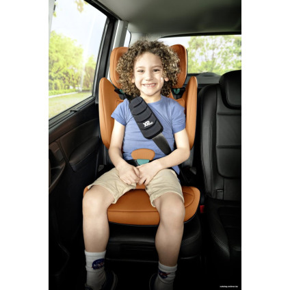 Детское автокресло Britax Romer Kidfix i-Size (storm grey)