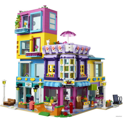 Конструктор LEGO Friends 41704 Большой дом на главной улице