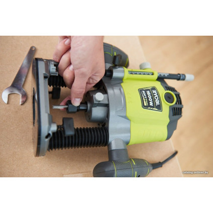 Вертикальный фрезер Ryobi RRT1600-K 5133004796