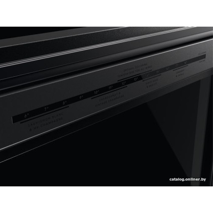 Винный шкаф Electrolux EWUS040B8B