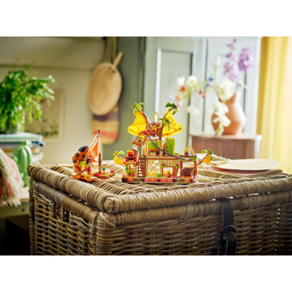 Конструктор LEGO Disney 43258 Баржа Какамора