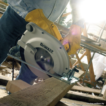 Дисковая (циркулярная) пила DeWalt D23700
