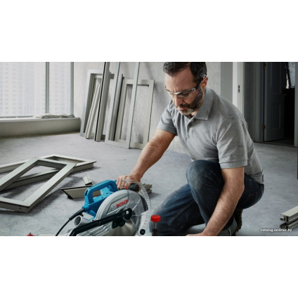 Торцовочная пила Bosch GCM 216 Professional 0601B33000