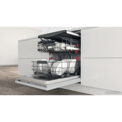 Встраиваемая посудомоечная машина Whirlpool WIC 3C33 PFE