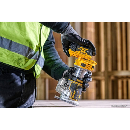 Вертикальный фрезер DeWalt DCW604N-XJ (без АКБ)