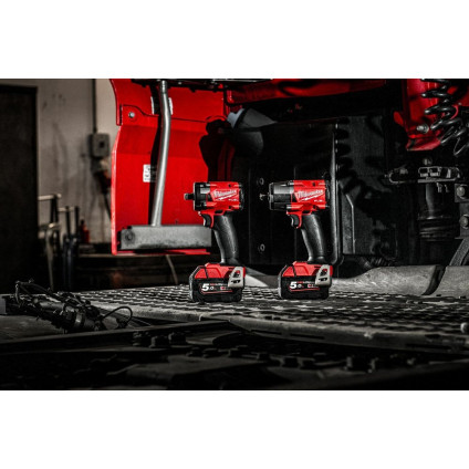 Гайковерт Milwaukee M18 FUEL M18FIW2F12-0 4933498058 (без АКБ)