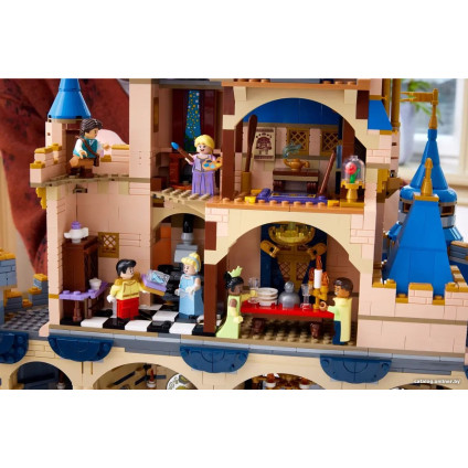 Конструктор LEGO Disney 43222 Замок Диснея