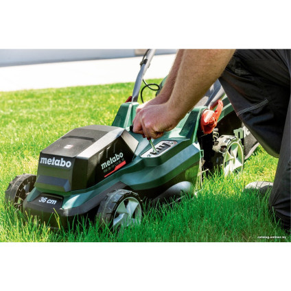 Газонокосилка Metabo RM 36-18 LTX BL 36 T0525 (с 2-мя АКБ)