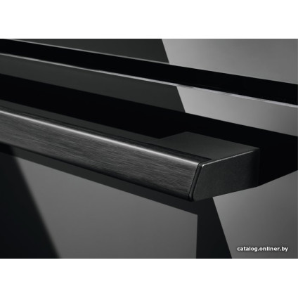 Электрический духовой шкаф Electrolux EOF5C50Z