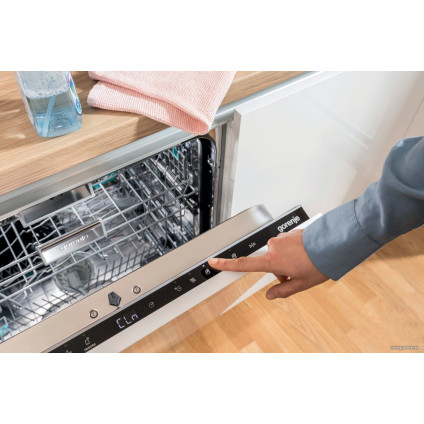 Встраиваемая посудомоечная машина Gorenje GV673C60