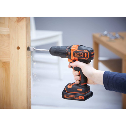 Ударная дрель-шуруповерт Black & Decker BDCHD18 (с 1-им АКБ)