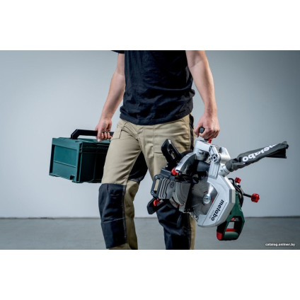 Торцовочная пила Metabo KS 216 M 610216000