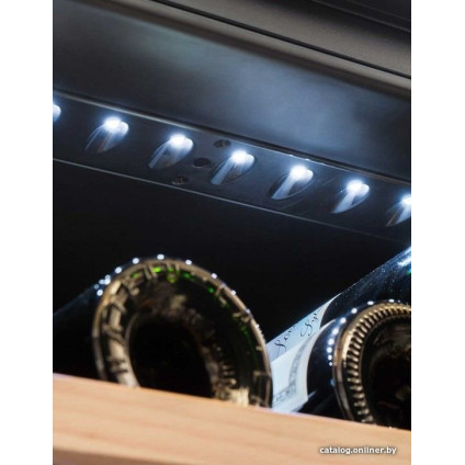 Винный шкаф La Sommeliere LSBI28B