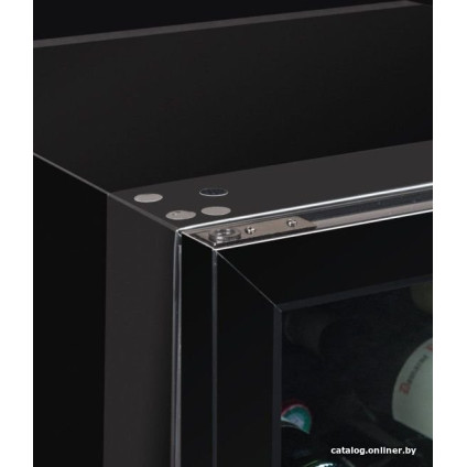 Винный шкаф La Sommeliere CTVNE147