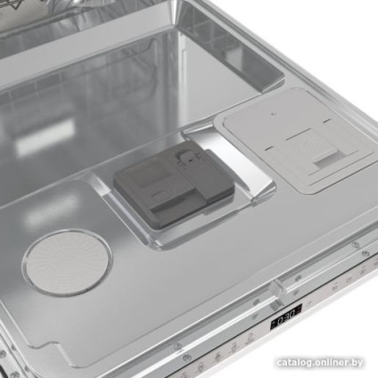 Отдельностоящая посудомоечная машина Hisense HV693B60UVAD