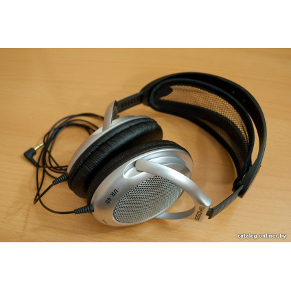 Наушники KOSS UR40