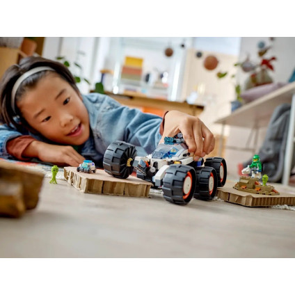 Конструктор LEGO City 60431 Марсоход и инопланетная жизнь