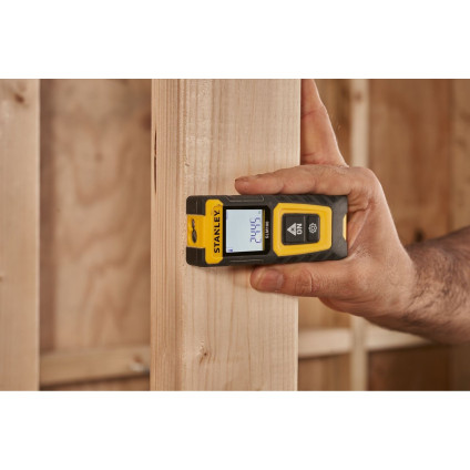 Лазерный дальномер Stanley STHT77100-0