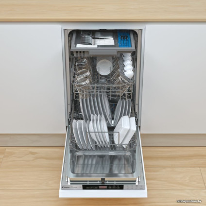 Встраиваемая посудомоечная машина Candy CDIH 2T1145