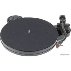Виниловый проигрыватель Pro-Ject RPM 1 Carbon (черный)