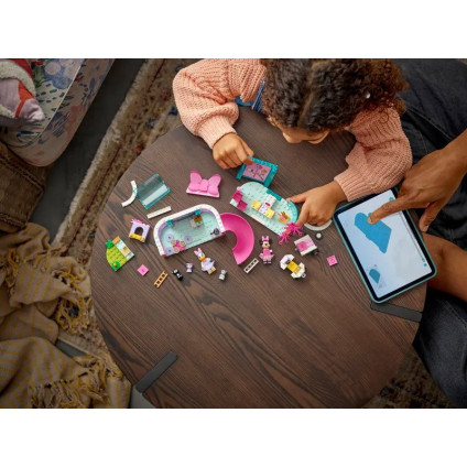 Конструктор LEGO Disney Гостиница Минни для домашних питомцев 43274