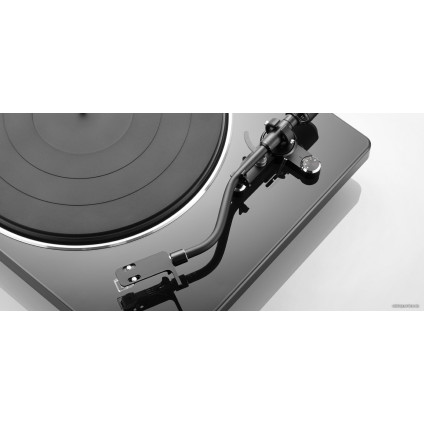 Виниловый проигрыватель Denon DP-400 (черный)