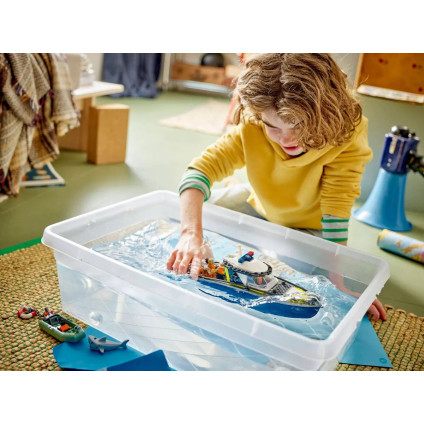 Конструктор LEGO City Полицейская погоня на лодке 60456