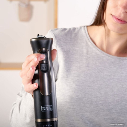 Погружной блендер Black & Decker BXHB800E