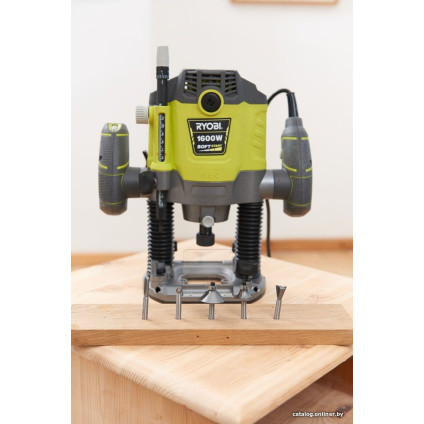 Вертикальный фрезер Ryobi RRT1600-K 5133004796
