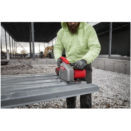Дисковая (циркулярная) пила Milwaukee Fuel M18 FMCS66-0C 4933472110 (без АКБ, кейс)