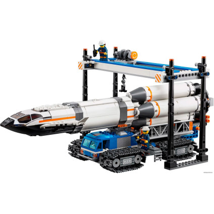 Конструктор LEGO City 60229 Площадка для сборки и транспорт для перевозки ракеты