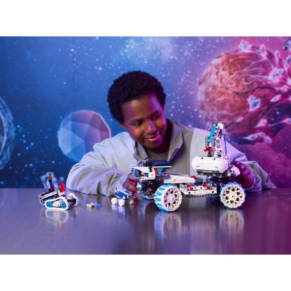 Конструктор LEGO Technic 42211 Луноход «Lunar Outpost»