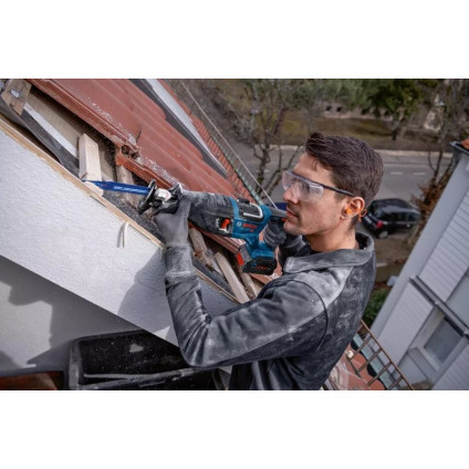Сабельная пила Bosch GSA 18V-28 Professional 06016C0000 (без АКБ)