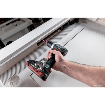 Дрель-шуруповерт Metabo BS 18 L BL 602326500 (с 2-мя АКБ 2 Ah, кейс)