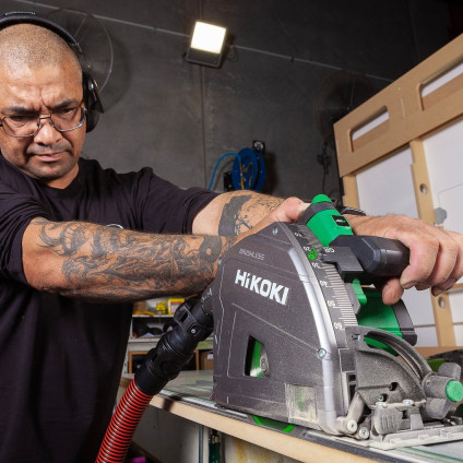 Дисковая погружная  Hikoki C3606DPA WVZ (с 2-мя АКБ, кейс)