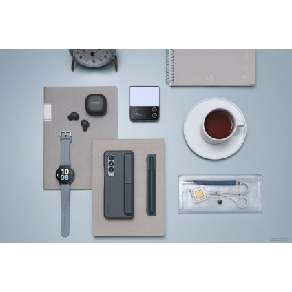 Телефон Samsung Galaxy Z Fold4 12GB/256GB (серо-зеленый)