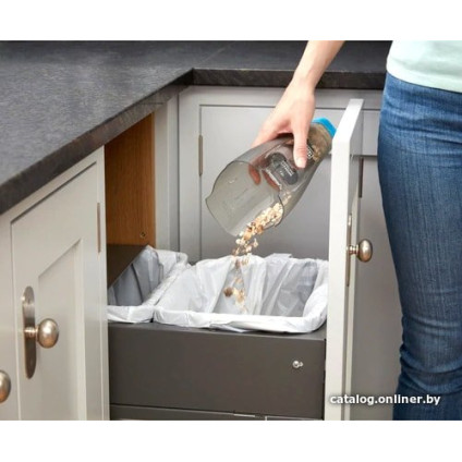 Пылесос Black & Decker NVC215WA