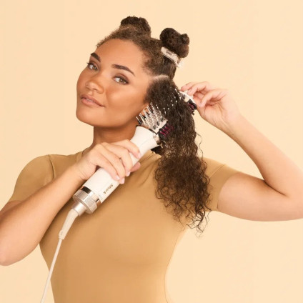 Фен-щетка Shark SmoothStyle HT202EU