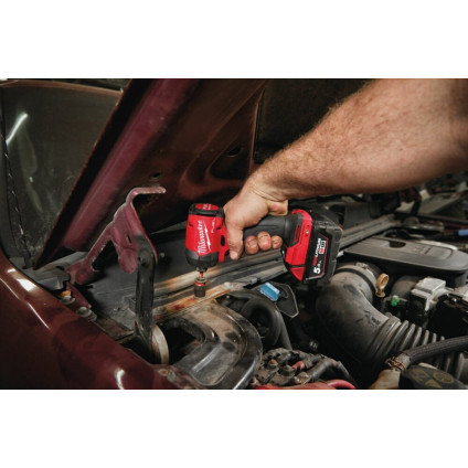 Винтоверт Milwaukee M18 FUEL M18FID3-0 4933498061 (без АКБ)