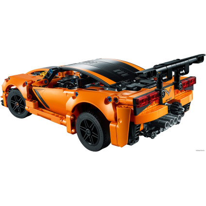 Конструктор LEGO Technic 42093 Chevrolet Corvette ZR1