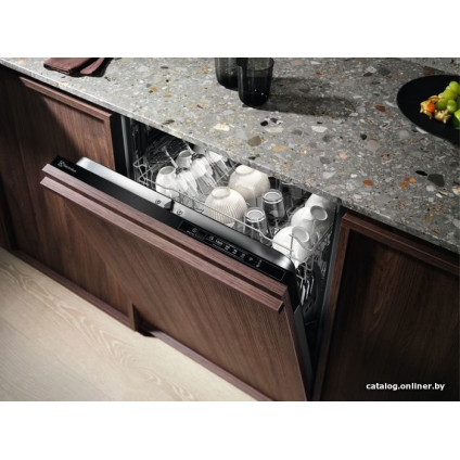 Встраиваемая посудомоечная машина Electrolux KEAF7200L