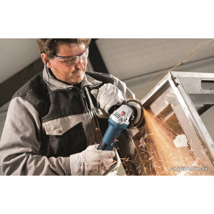 Угловая шлифмашина Bosch GWS 7-115 Professional [0601388106]