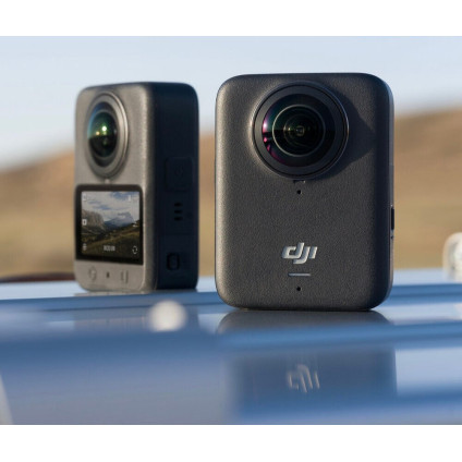Экшен-камера DJI Osmo 360 Adventure Combo