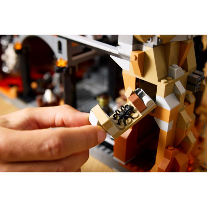 Конструктор LEGO Icons 10333 Властелин колец: Барад-Дур