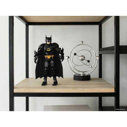 Конструктор LEGO DC Super Heroes 76259 Сборная фигурка Бэтмена