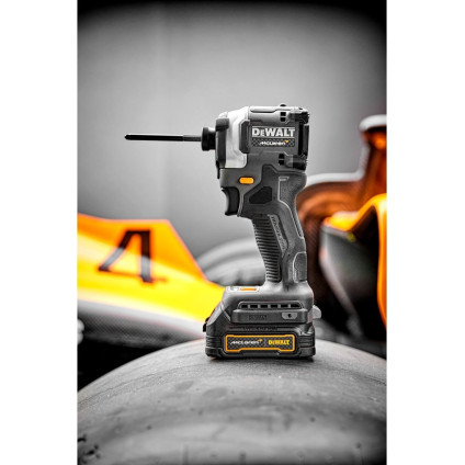 Винтоверт DeWalt DCF85ME2GT (с 2-мя АКБ, кейс)