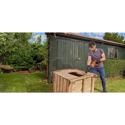 Сабельная пила Black & Decker BES301