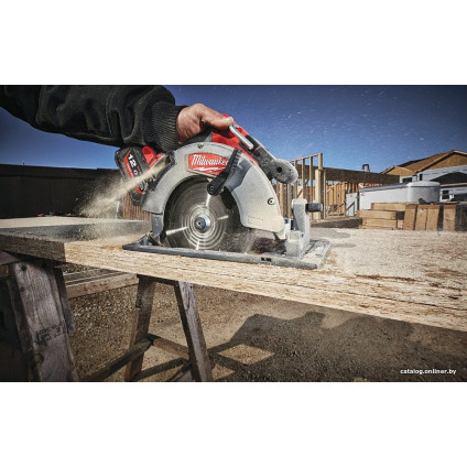 Дисковая (циркулярная) пила Milwaukee Fuel M18 FCS66-0 (без АКБ)